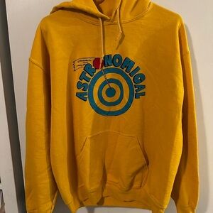 Gildan Men's Yellow and Blue Hoodie